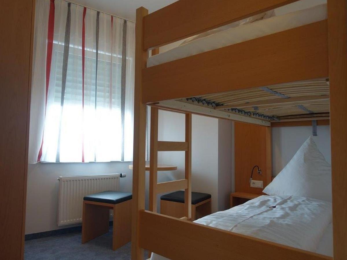 Hotel Gasthaus Krone اممنستاد ام بودينسي المظهر الخارجي الصورة