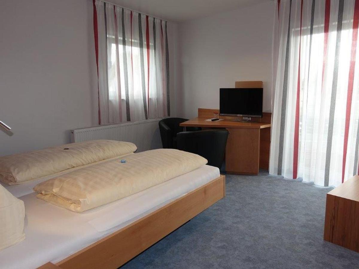 Hotel Gasthaus Krone اممنستاد ام بودينسي المظهر الخارجي الصورة