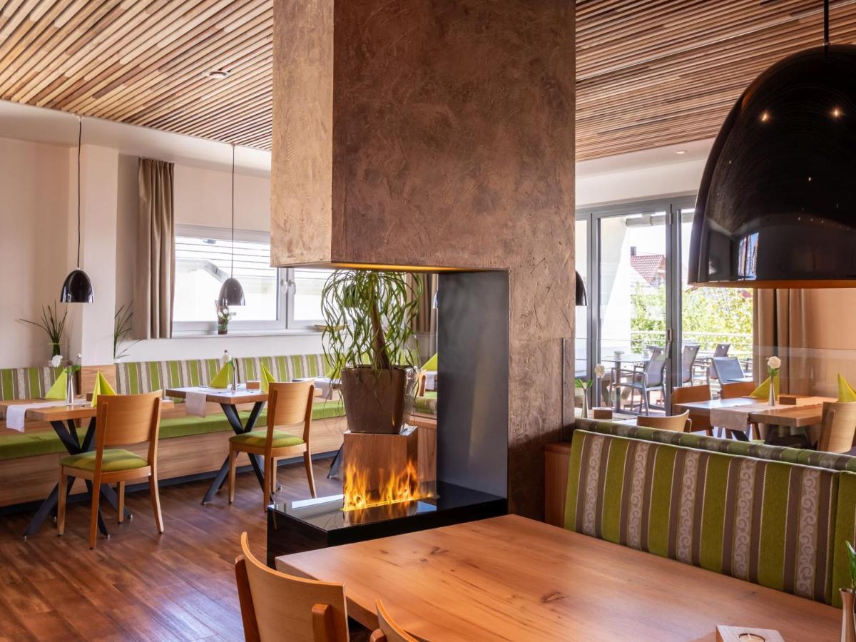 Hotel Gasthaus Krone اممنستاد ام بودينسي المظهر الخارجي الصورة